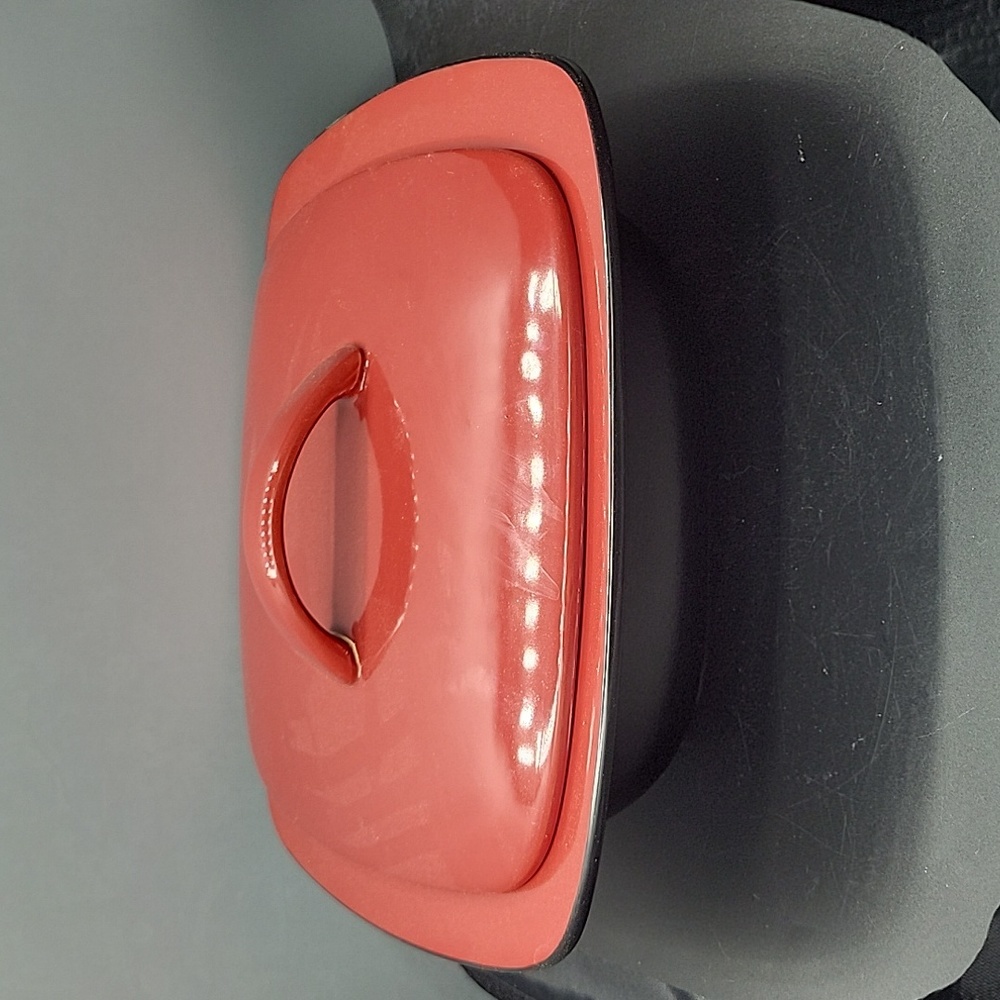 Corningware China Red Ryku 2-quart Stoneware Casserole Dish with Lid